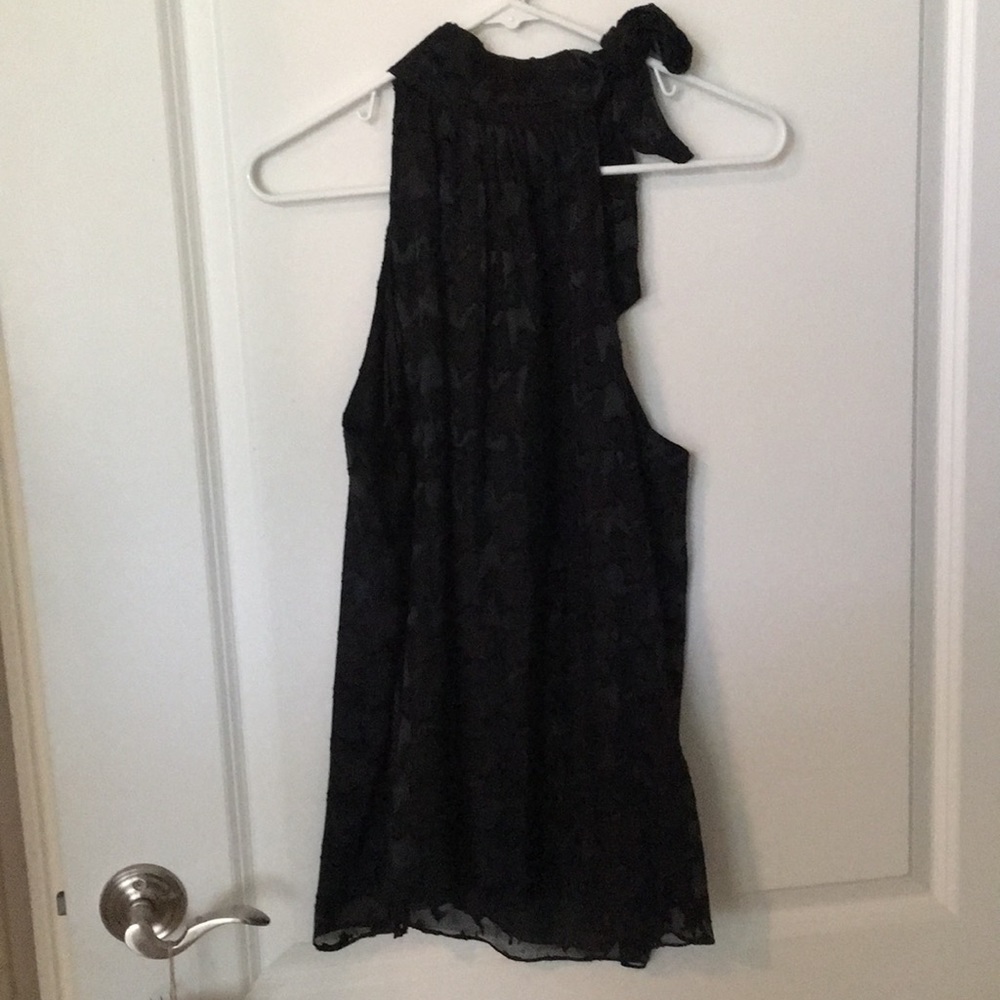 High neck tank